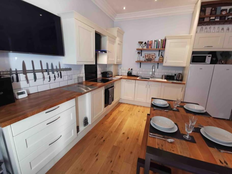 Number 7 Torquay Stunning Sea Views Apartamento Exterior foto